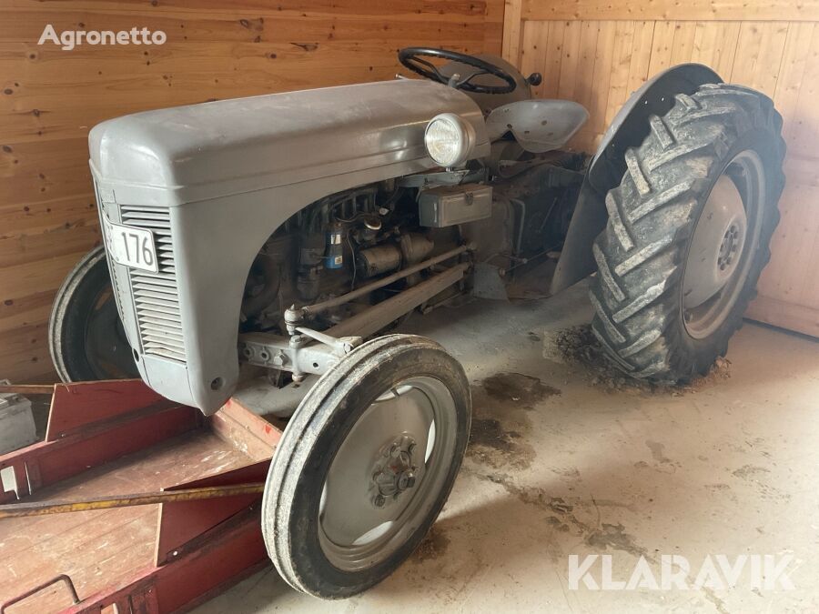 mini-tracteur Veterantraktor Ferguson Grålle