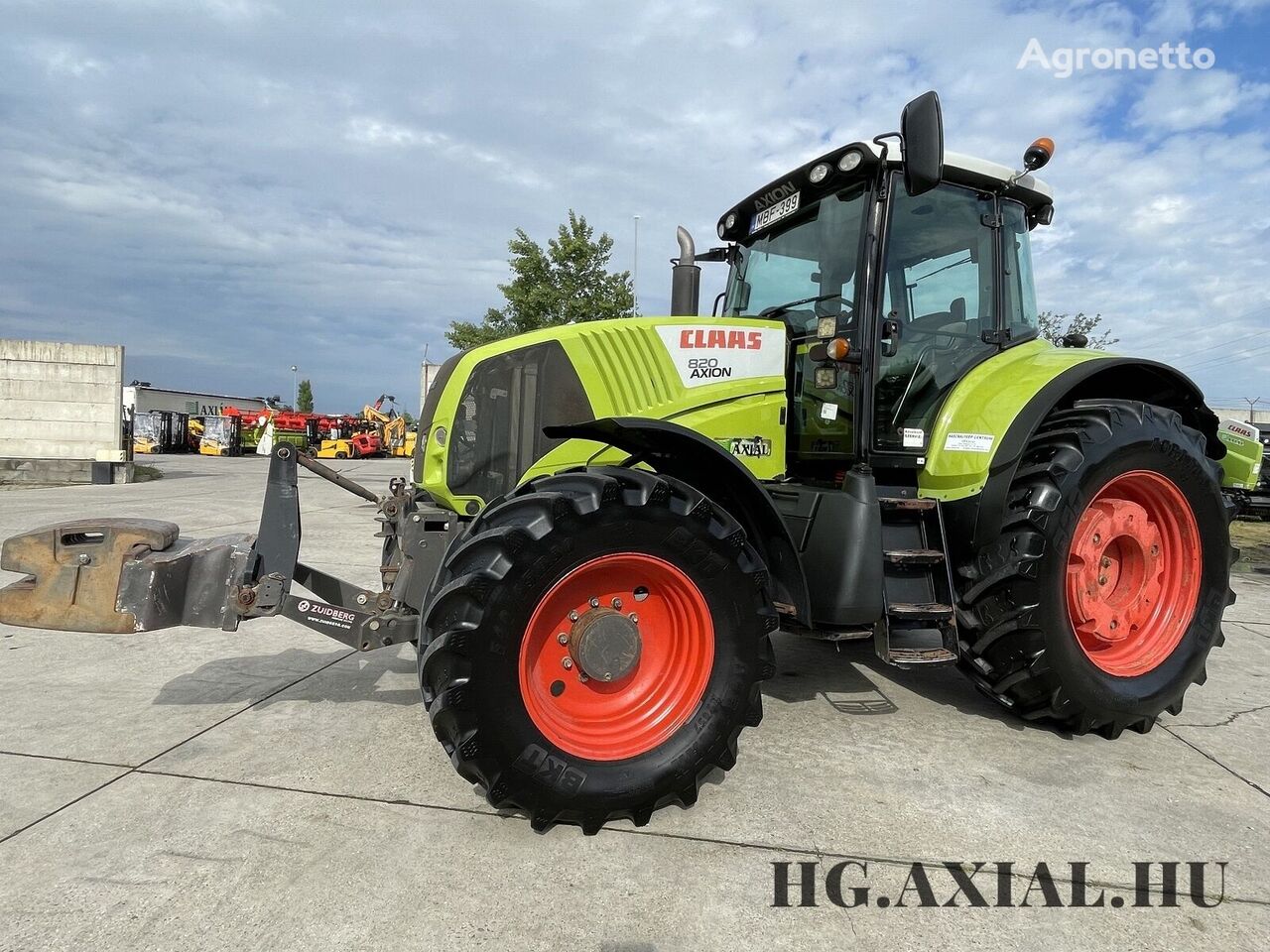 tracteur à roues Claas Axion 820 Tractor